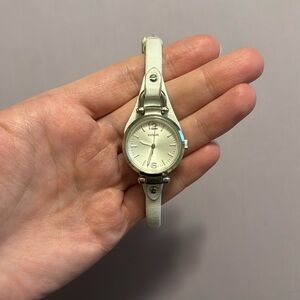 Fossil watch (NEEDS NEW BATTERY)